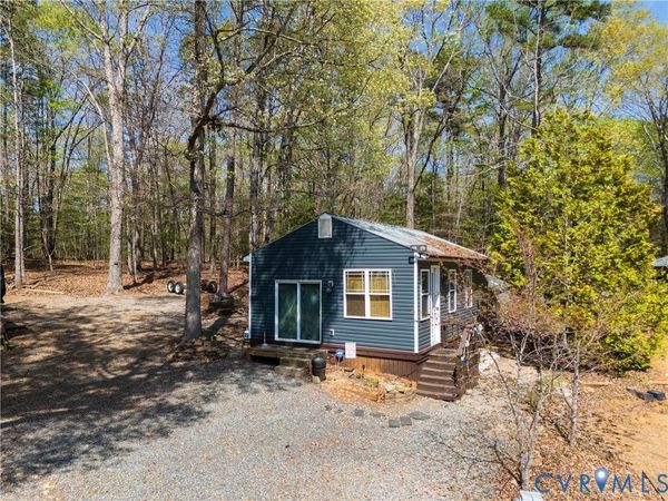 449 Gila Trail Trail , Bracey, VA 23919