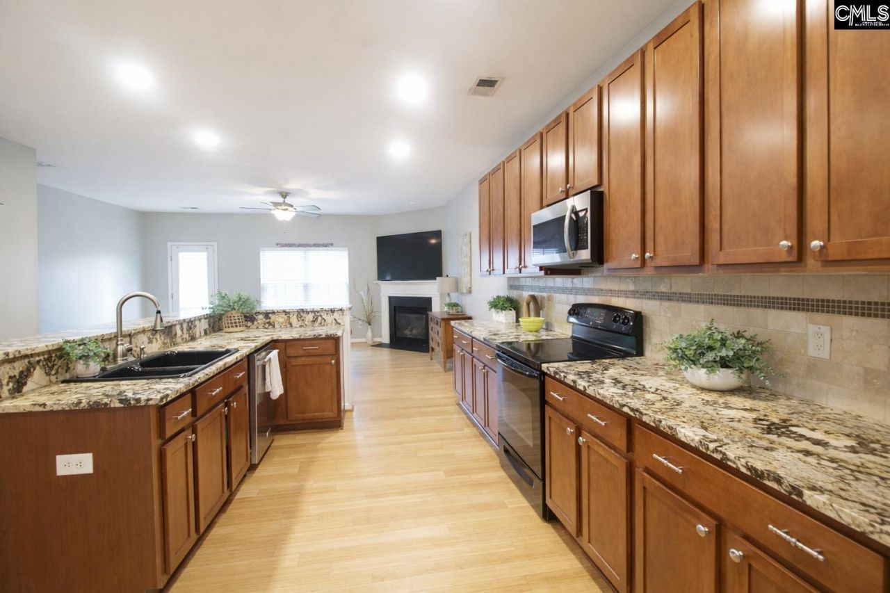 249 Allenbrooke Way Photo 5