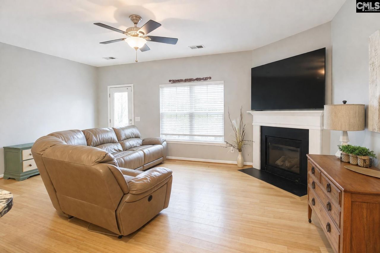 249 Allenbrooke Way Photo 9