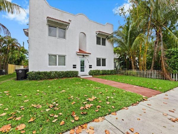 518 Biscayne Drive, Unit B, West Palm Beach, FL 33401