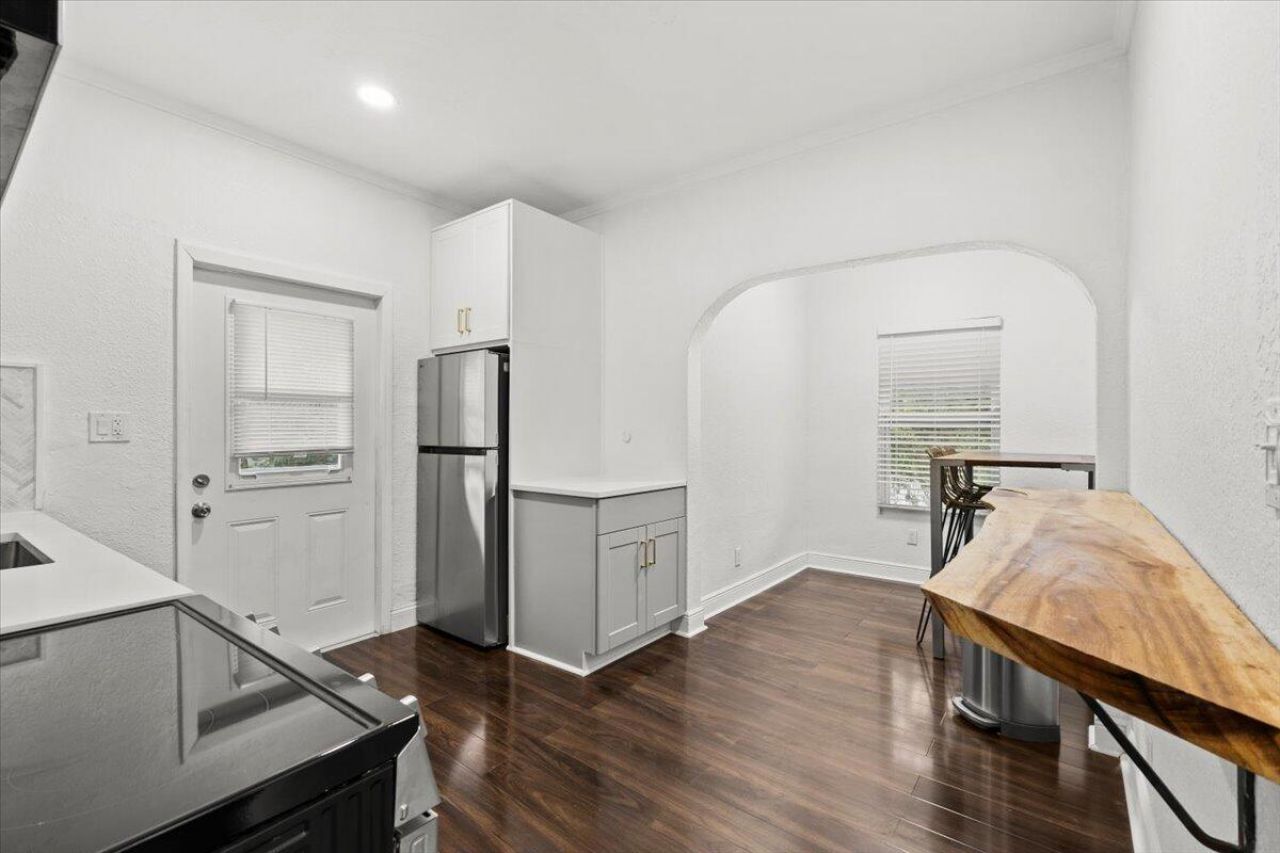 518 Biscayne Drive, Unit B, West Palm Beach, FL 33401 Photo