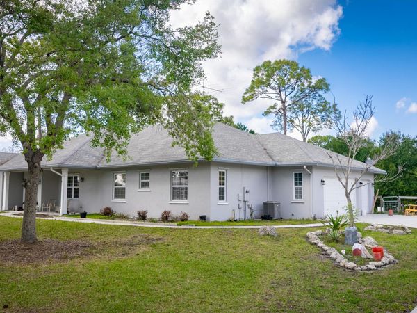 17887 N 68th St Street N, The Acreage, FL 33470