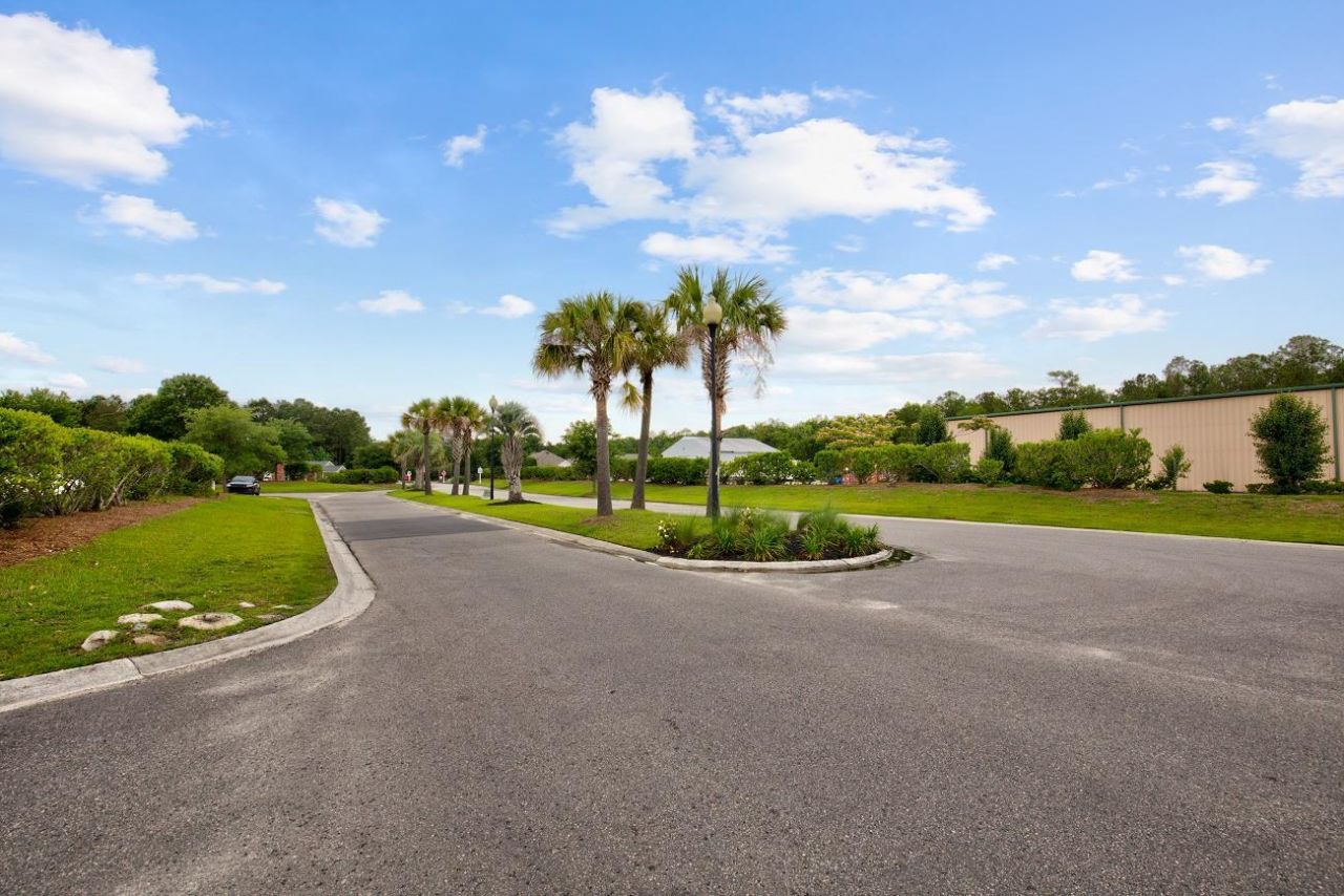 9514 Leeds Circle Photo 34