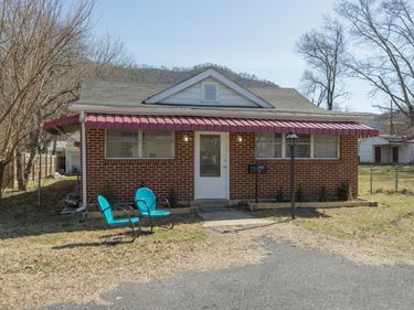 1436 Maple Ave , Buena Vista, VA 24416