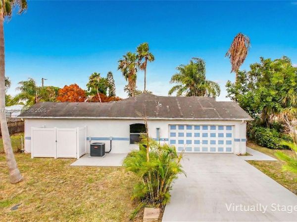 701 SW Amber Ter, Port St. Lucie, FL 34953