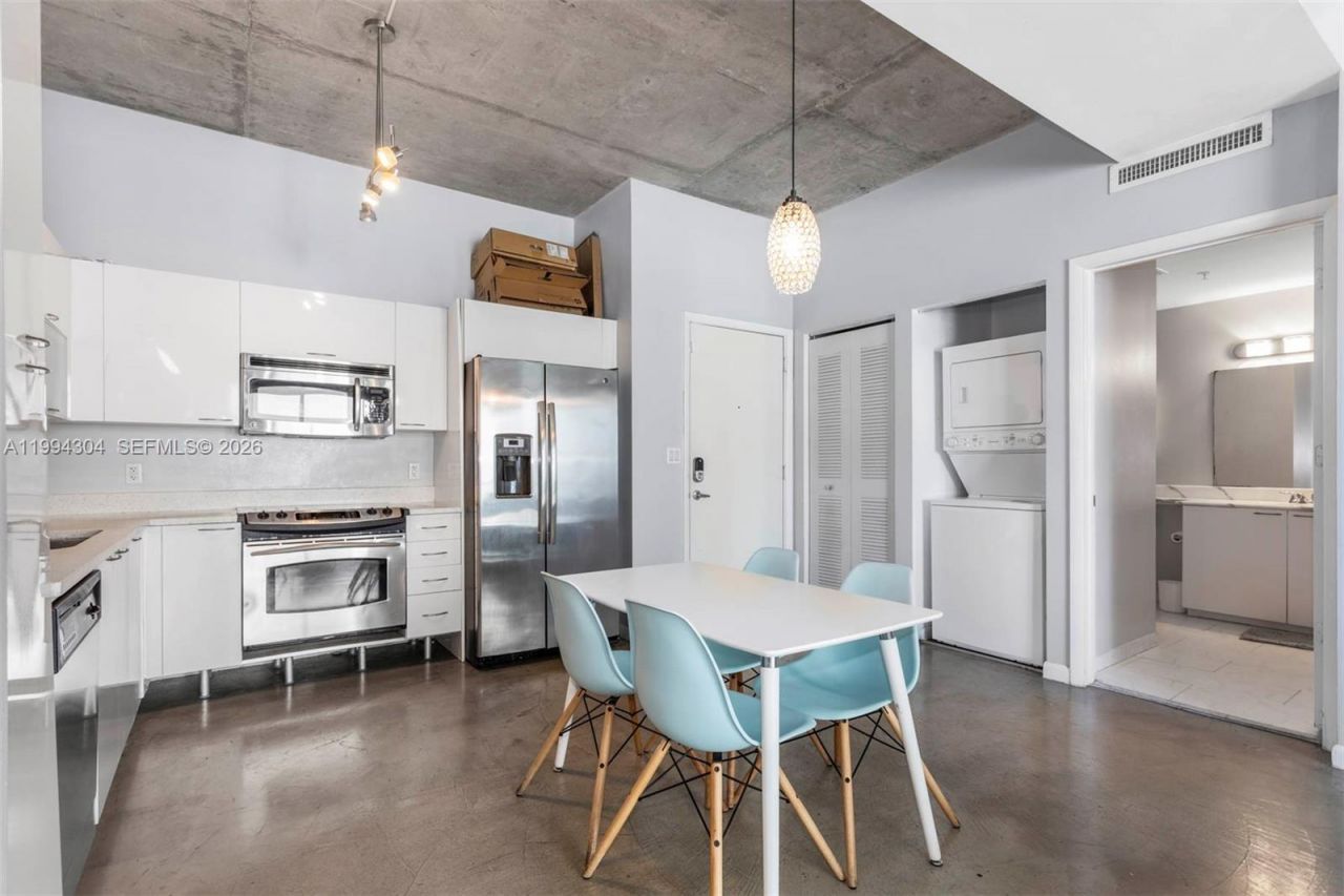 234 NE 3rd St , Unit 1106, Miami, FL 33132 Photo