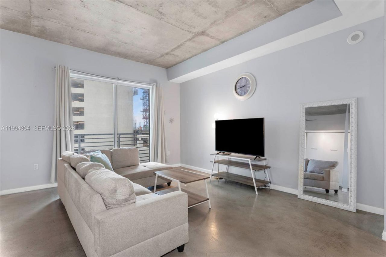 234 NE 3rd St , Unit 1106, Miami, FL 33132 Photo