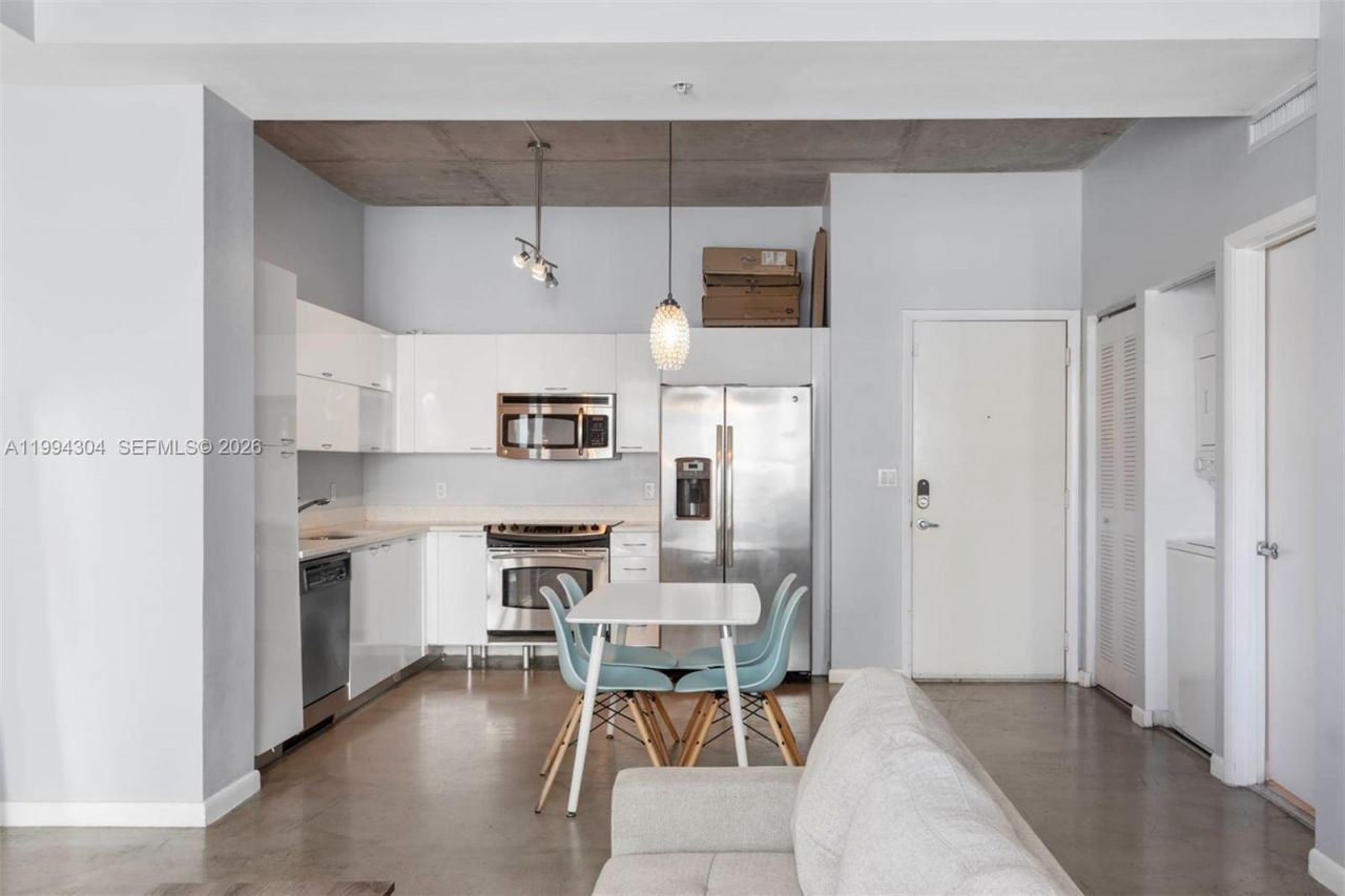 234 NE 3rd St , Unit 1106, Miami, FL 33132 Photo