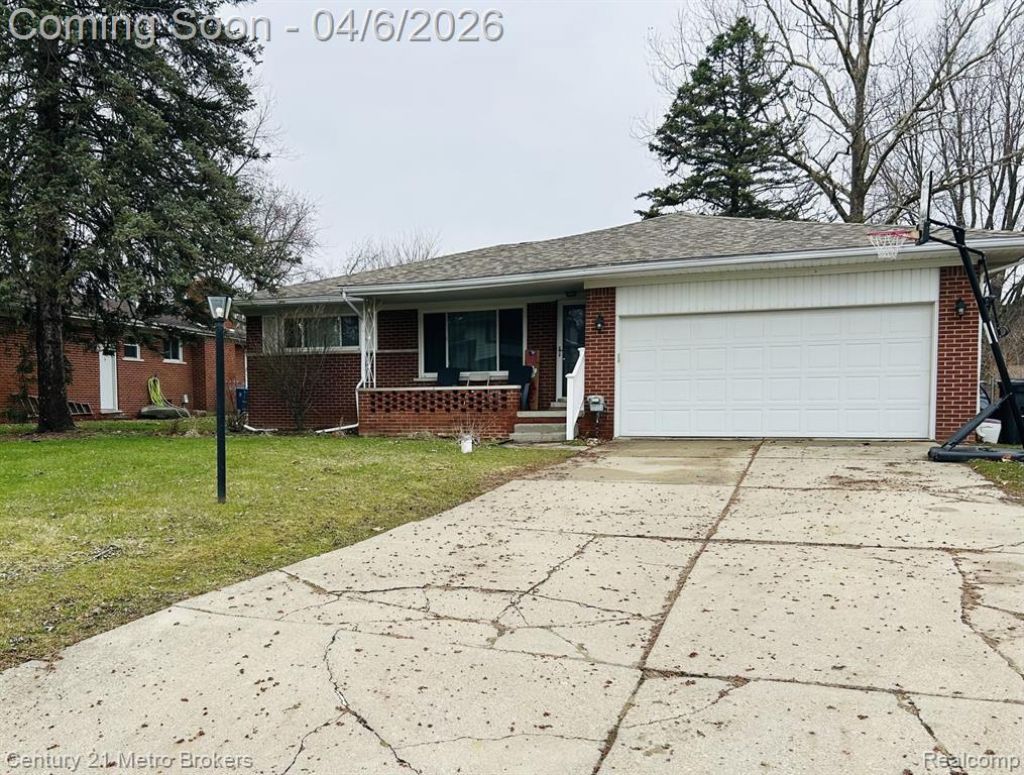 5448 Fern Avenue, Grand Blanc Township, MI 48439 Main Photo