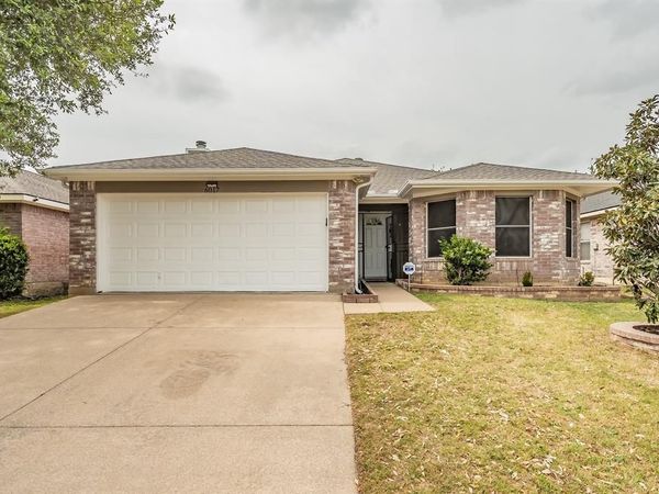 6017 Bronze River Road, Fort Worth, TX 76179