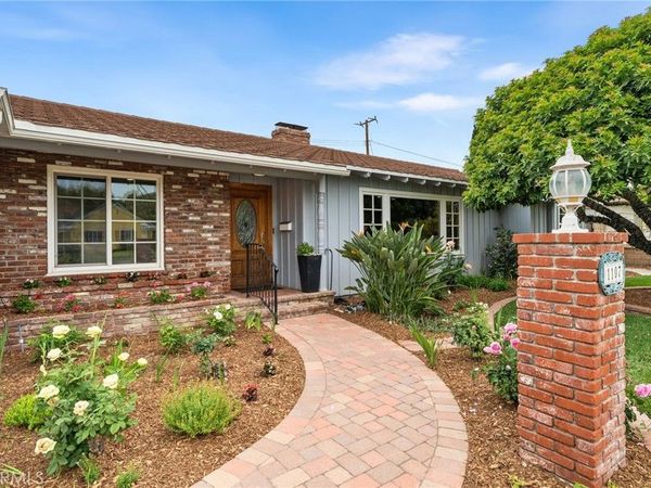 1107 W Sharon Road , Santa Ana, CA 92706