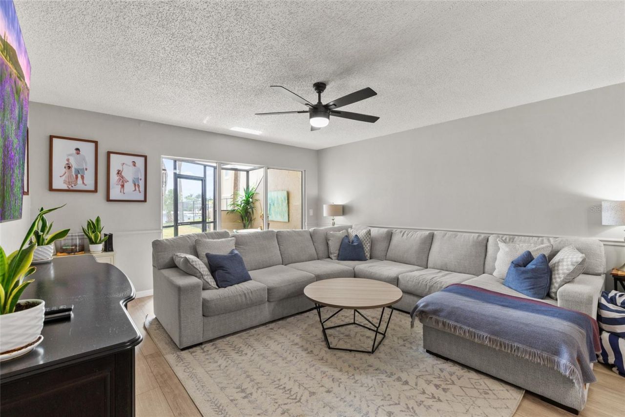 1028 Apollo Beach Boulevard, Unit 21, Apollo Beach, FL 33572 Photo
