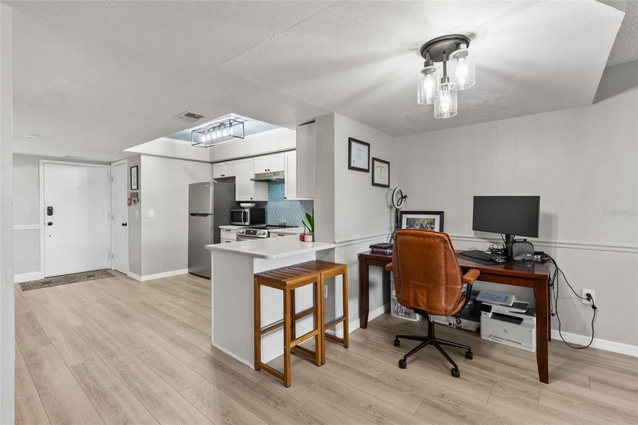 1028 Apollo Beach Boulevard, Unit 21, Apollo Beach, FL 33572 Photo
