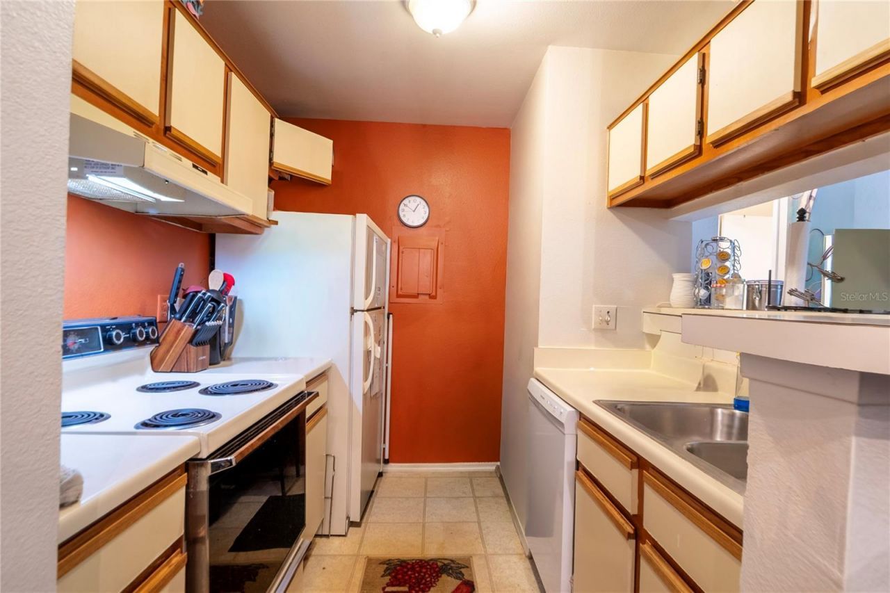 1400 Gandy Boulevard N, Unit 1111, Saint Petersburg, FL 33702 Photo