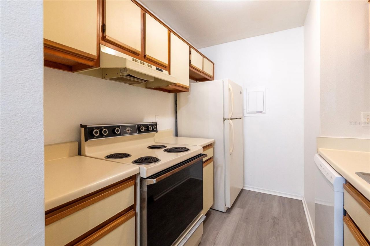 1400 Gandy Boulevard N, Unit 1111, Saint Petersburg, FL 33702 Photo