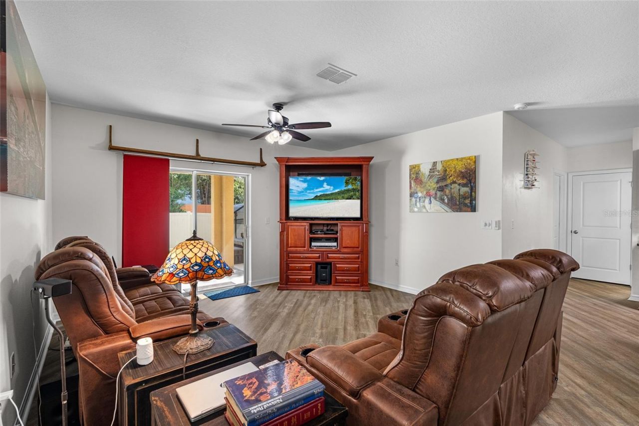 5946 81st Avenue N, Pinellas Park, FL 33781 Photo