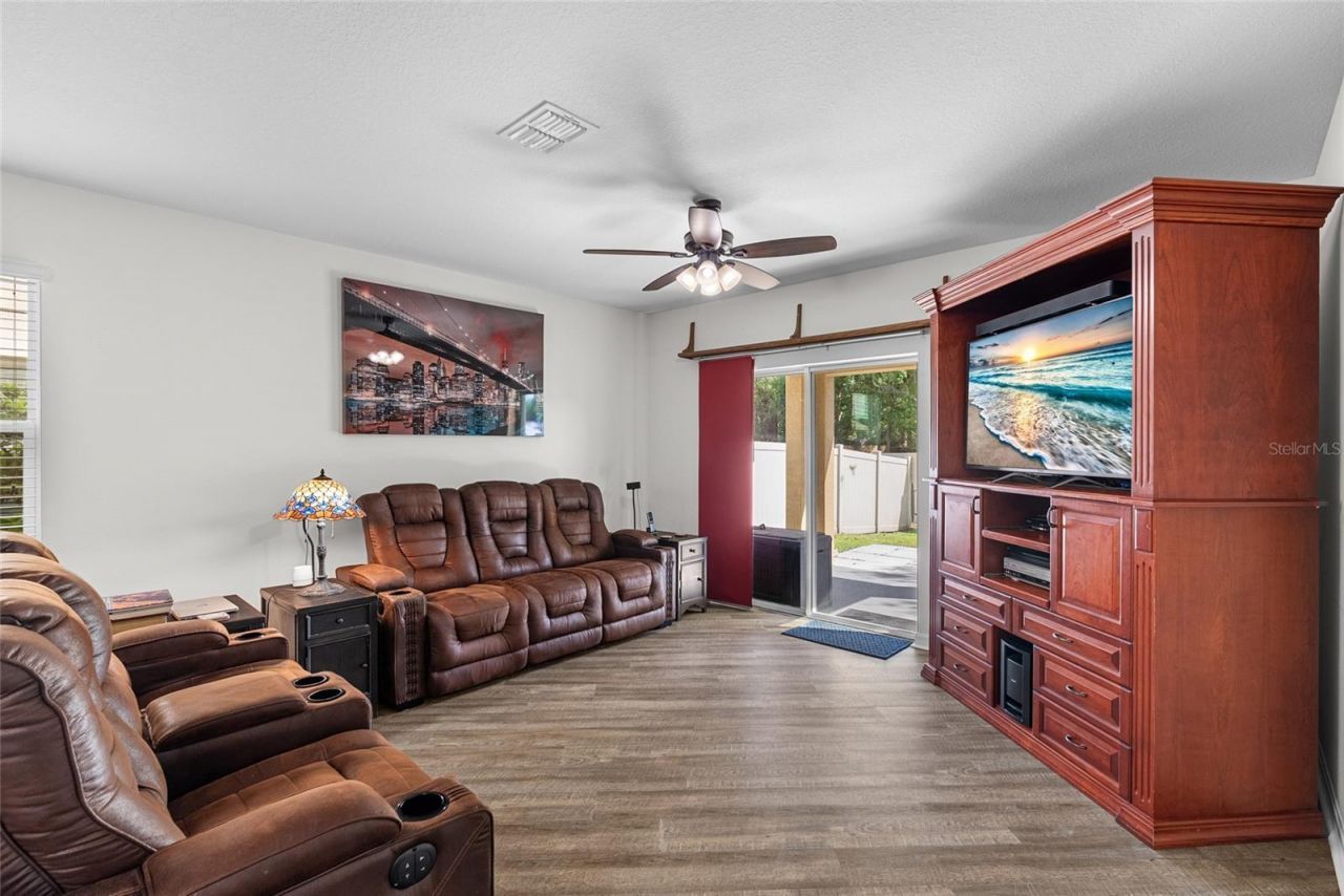 5946 81st Avenue N, Pinellas Park, FL 33781 Photo