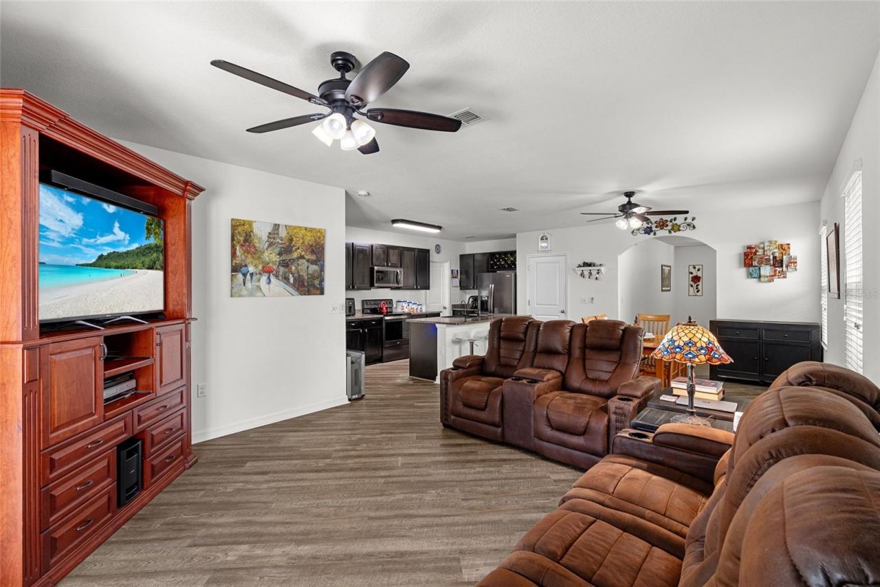 5946 81st Avenue N, Pinellas Park, FL 33781 Photo