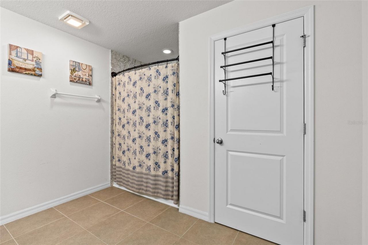 5946 81st Avenue N, Pinellas Park, FL 33781 Photo