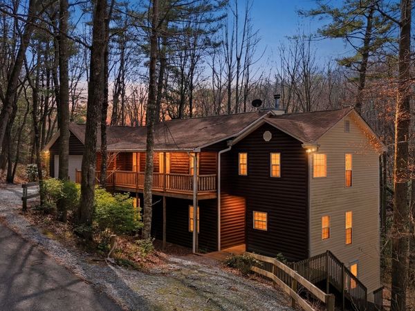 522 Rebel Circle, Sky Valley, GA 30537