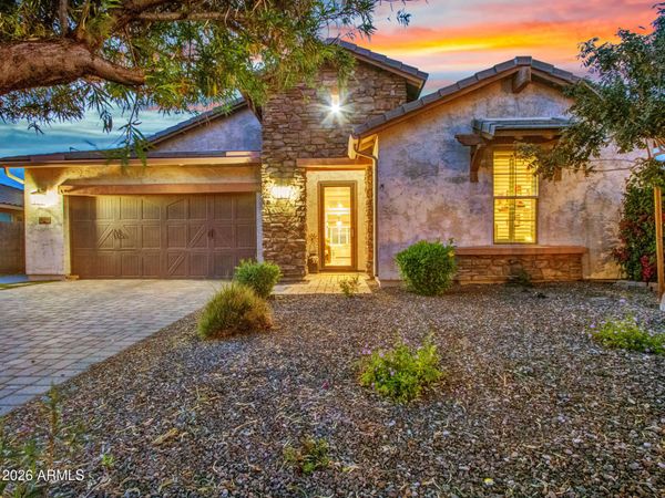 18216 W MONTECITO Avenue, Goodyear, AZ 85395