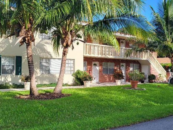 5240 NE 14th Way, Unit 5, Fort Lauderdale, FL 33334