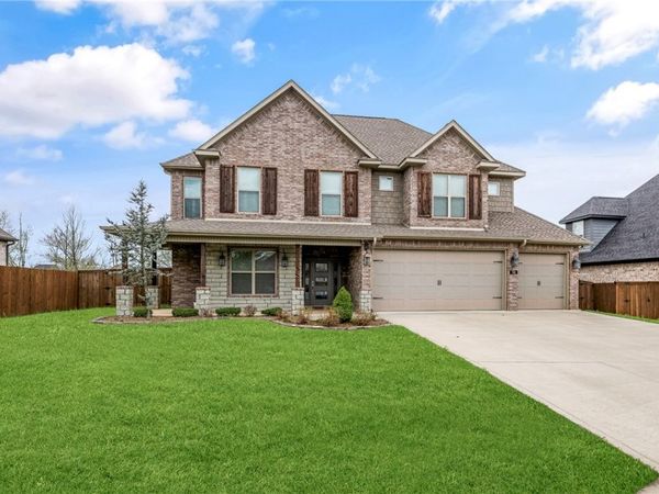 701 NE Green Creek Road, Bentonville, AR 72712