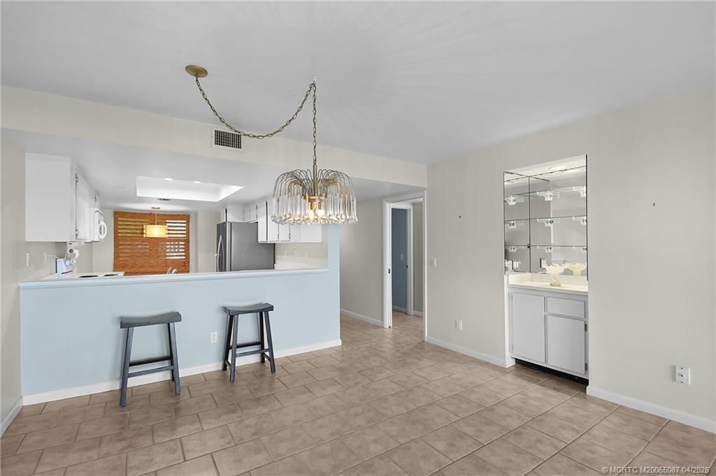 529 NE Plantation Road, Unit 105, Stuart, FL 34996 Photo