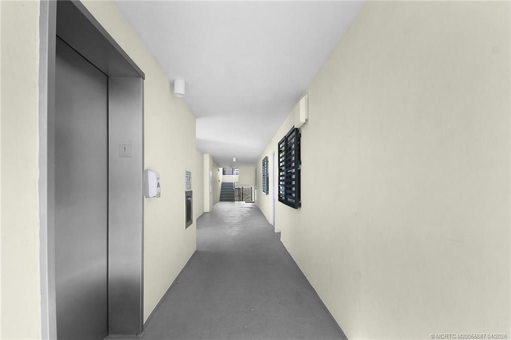 529 NE Plantation Road, Unit 105, Stuart, FL 34996 Photo