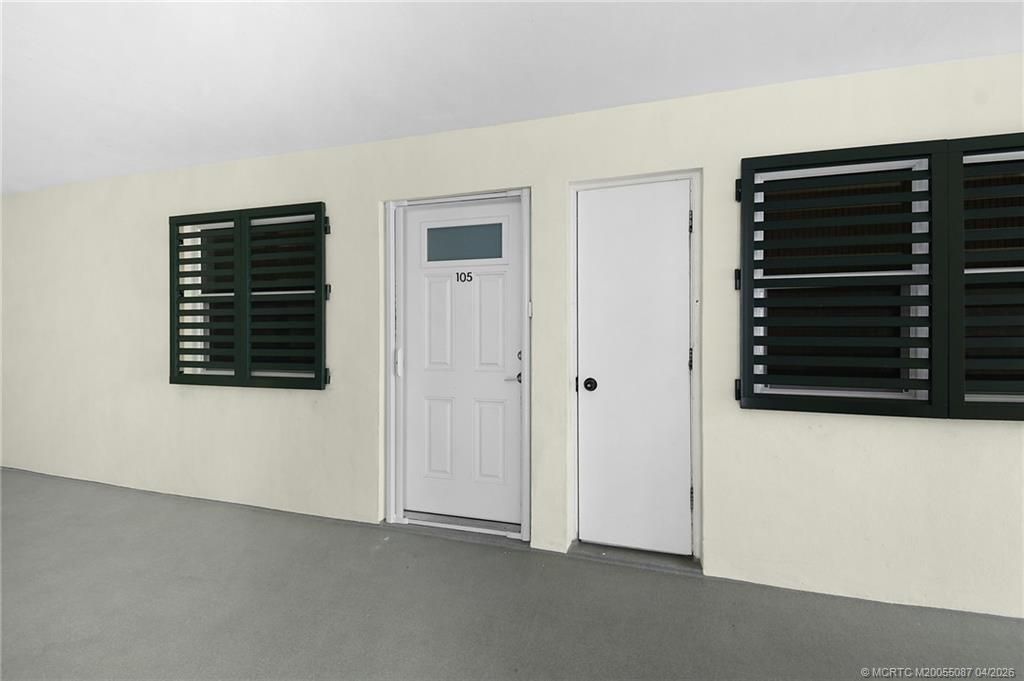 529 NE Plantation Road, Unit 105, Stuart, FL 34996 Photo