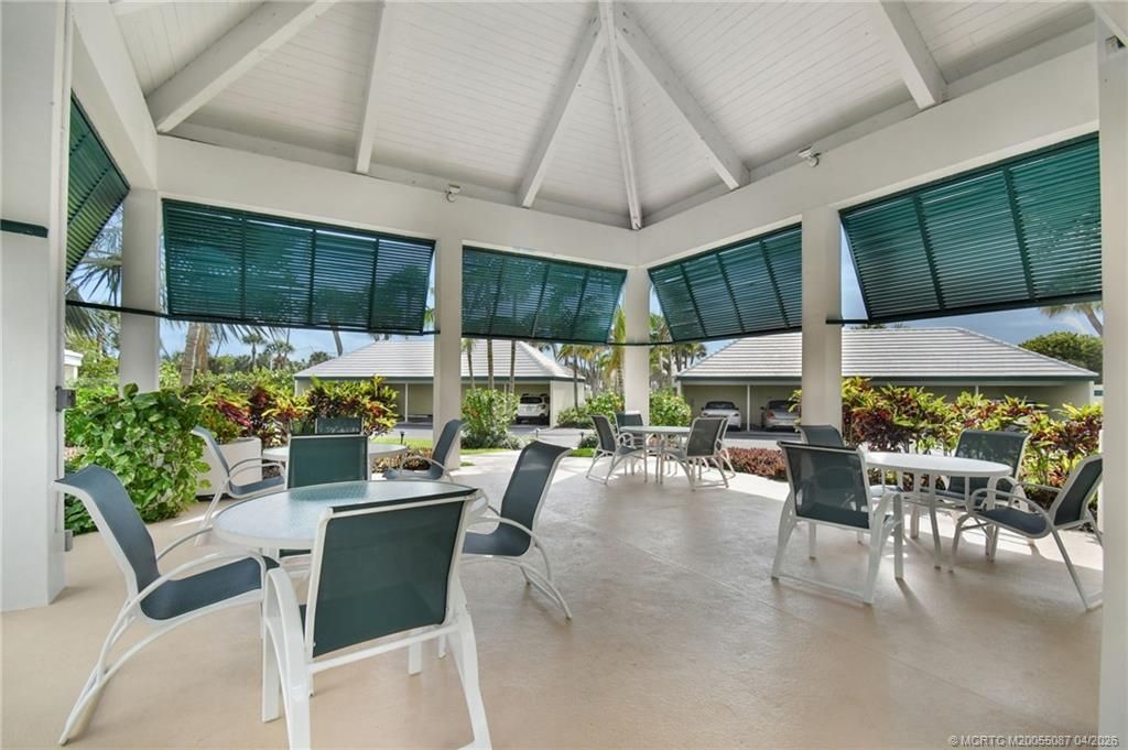 529 NE Plantation Road, Unit 105, Stuart, FL 34996 Photo