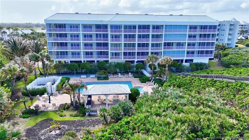 529 NE Plantation Road, Unit 105, Stuart, FL 34996 Photo
