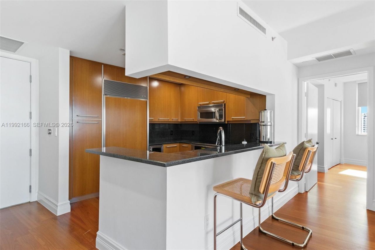 901 Brickell Key Blvd , Unit 1609, Miami, FL 33131 Photo