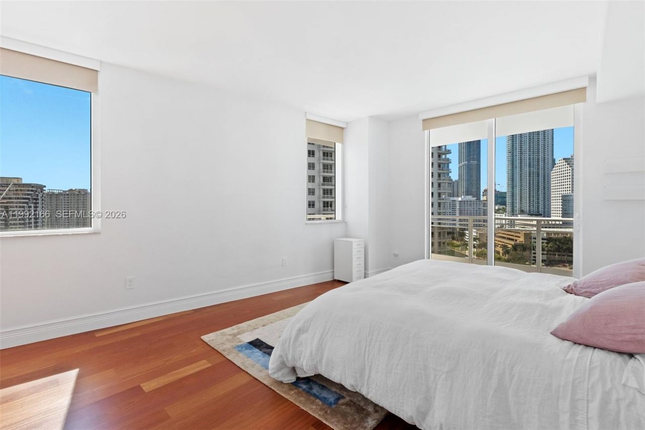 901 Brickell Key Blvd , Unit 1609, Miami, FL 33131 Photo