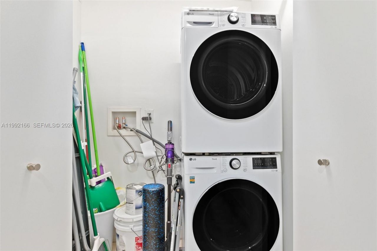 901 Brickell Key Blvd , Unit 1609, Miami, FL 33131 Photo