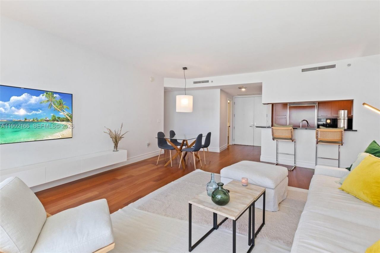 901 Brickell Key Blvd , Unit 1609, Miami, FL 33131 Photo