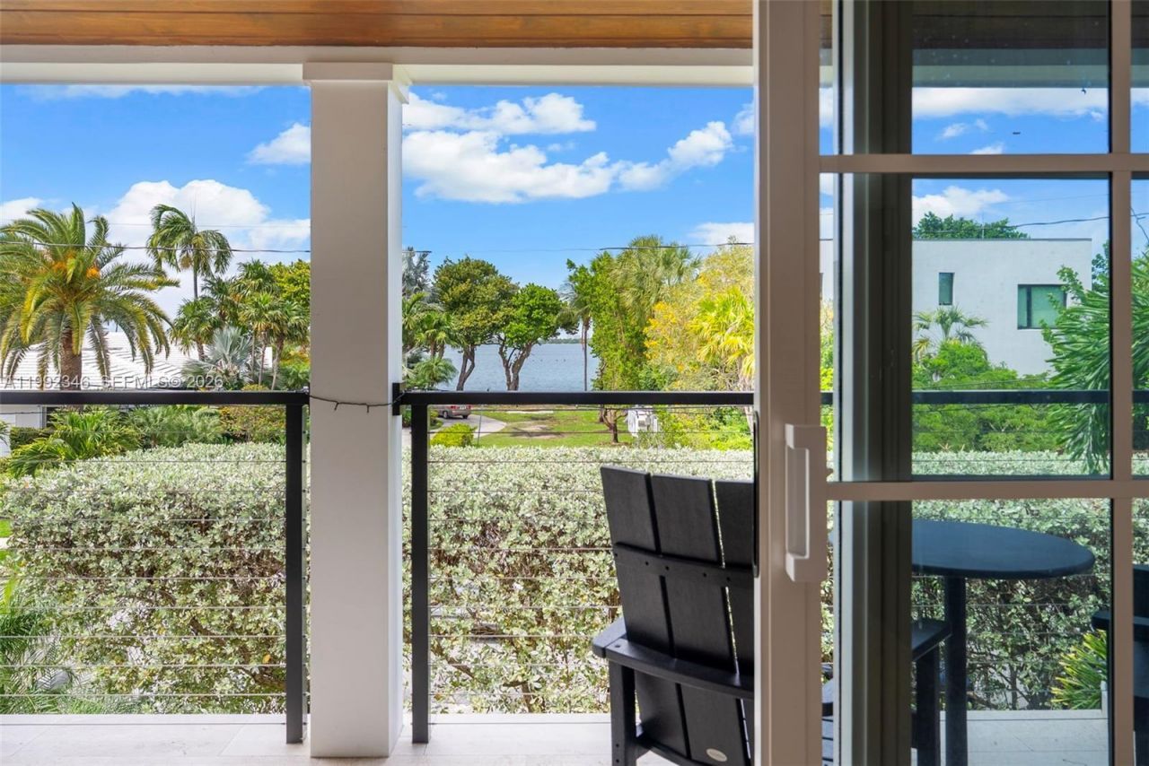 850 E Dilido Dr, Miami Beach, FL 33139 Photo