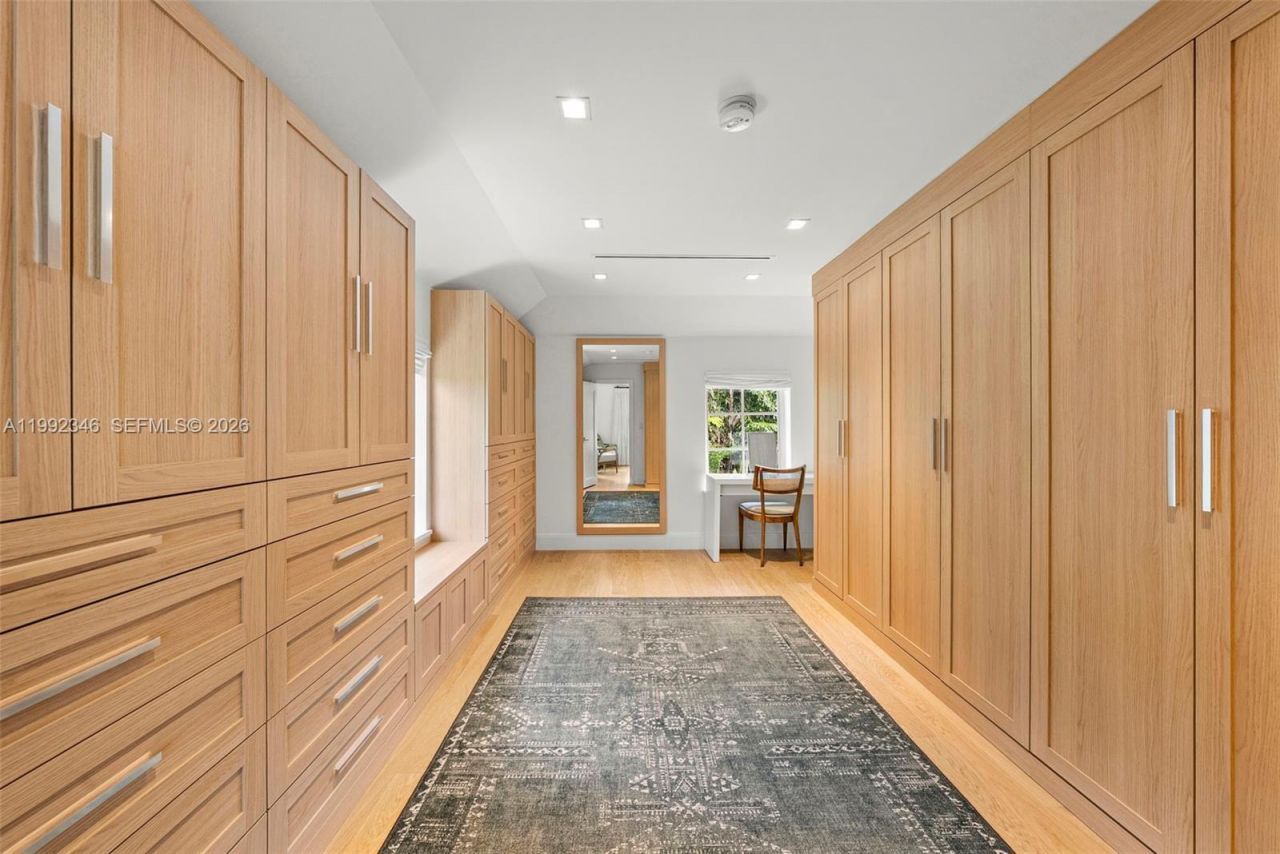 850 E Dilido Dr, Miami Beach, FL 33139 Photo