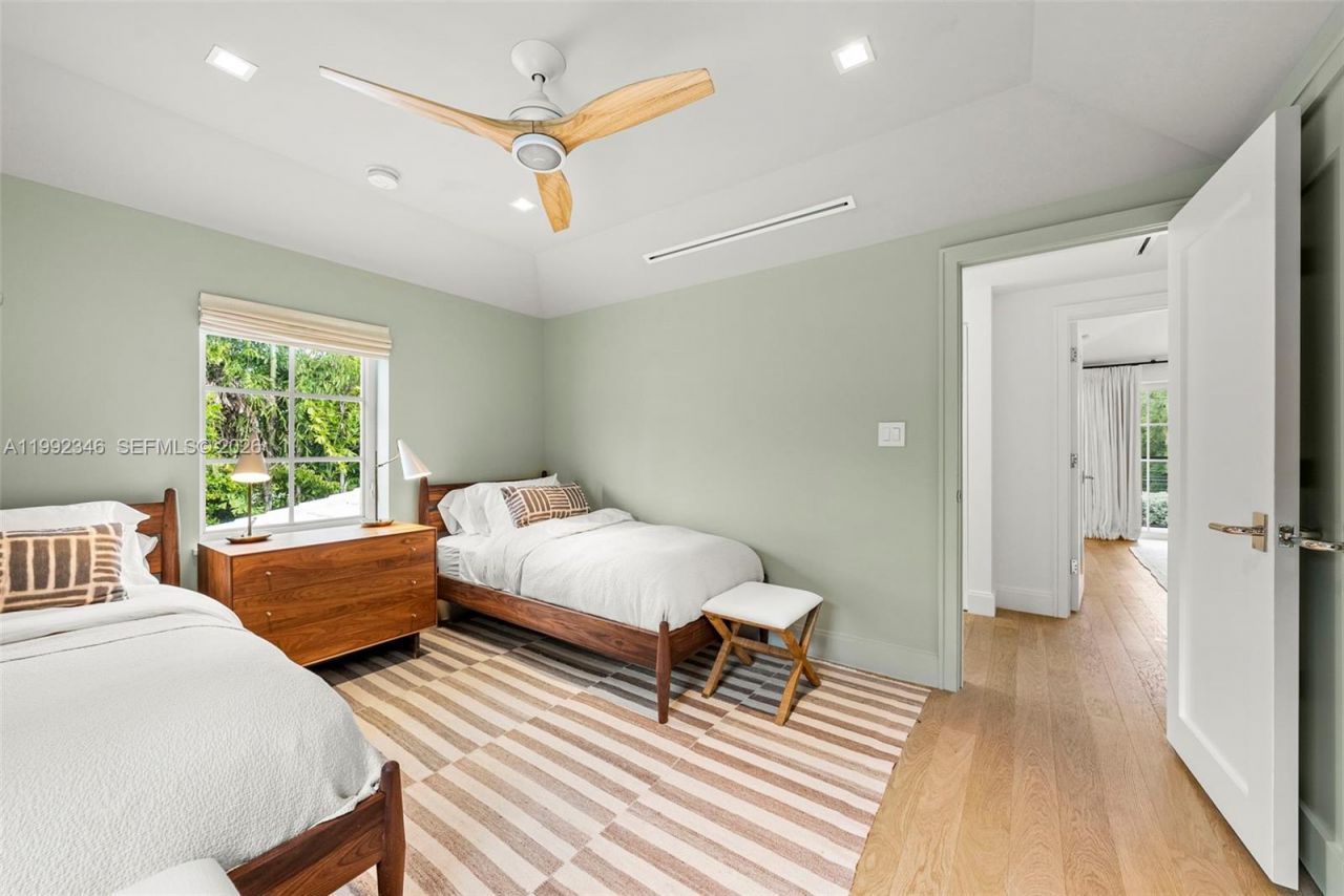 850 E Dilido Dr, Miami Beach, FL 33139 Photo