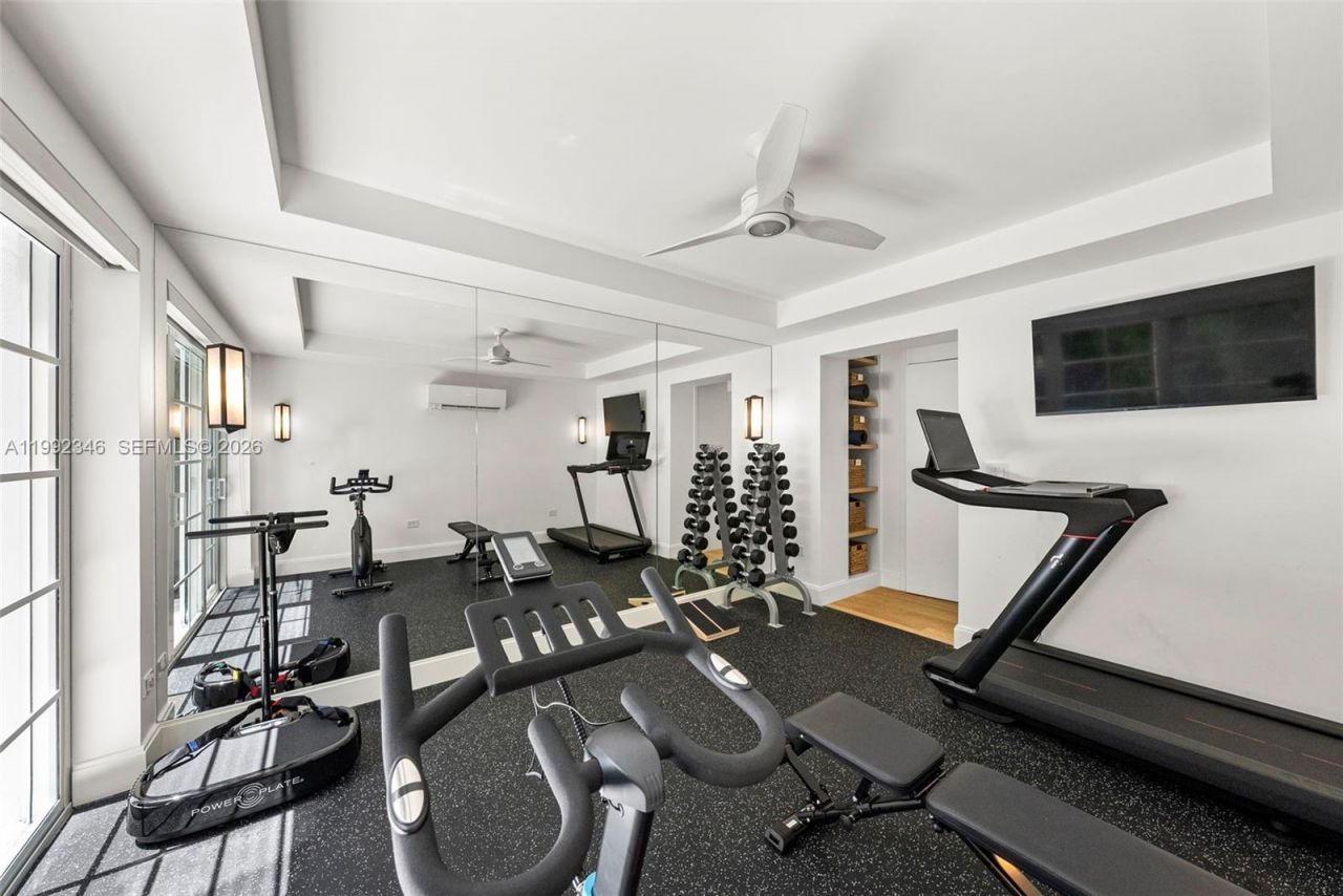 850 E Dilido Dr, Miami Beach, FL 33139 Photo