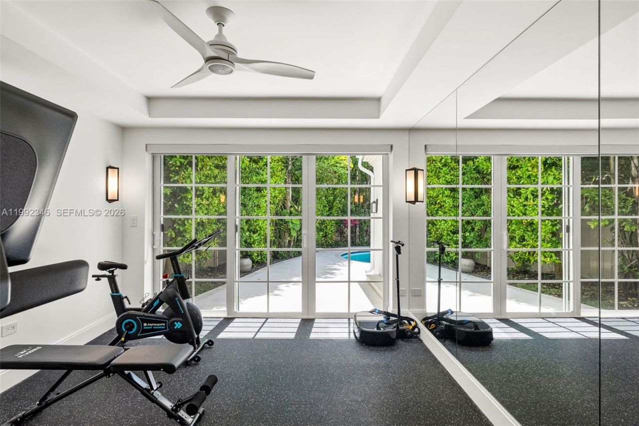 850 E Dilido Dr, Miami Beach, FL 33139 Photo