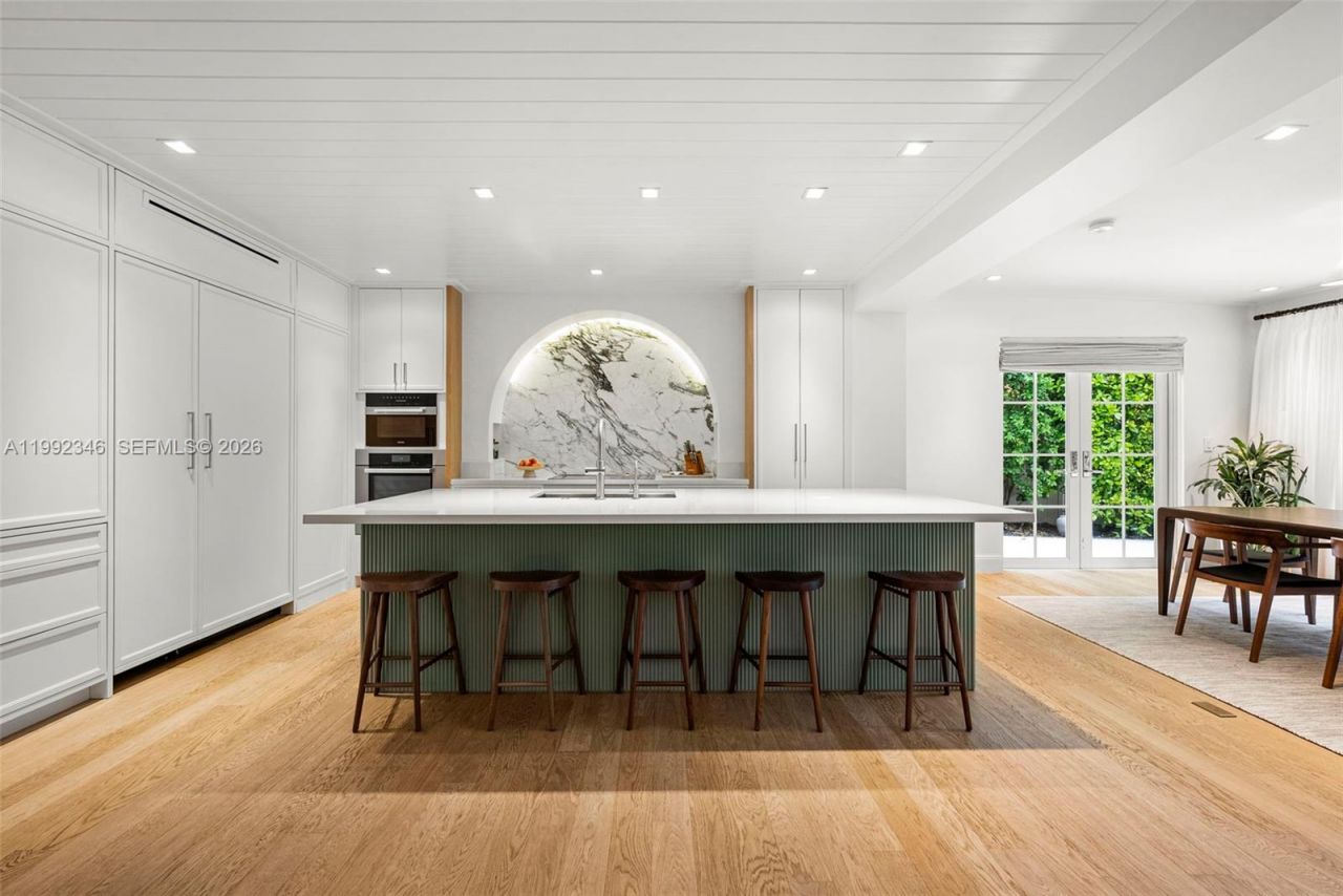 850 E Dilido Dr, Miami Beach, FL 33139 Photo