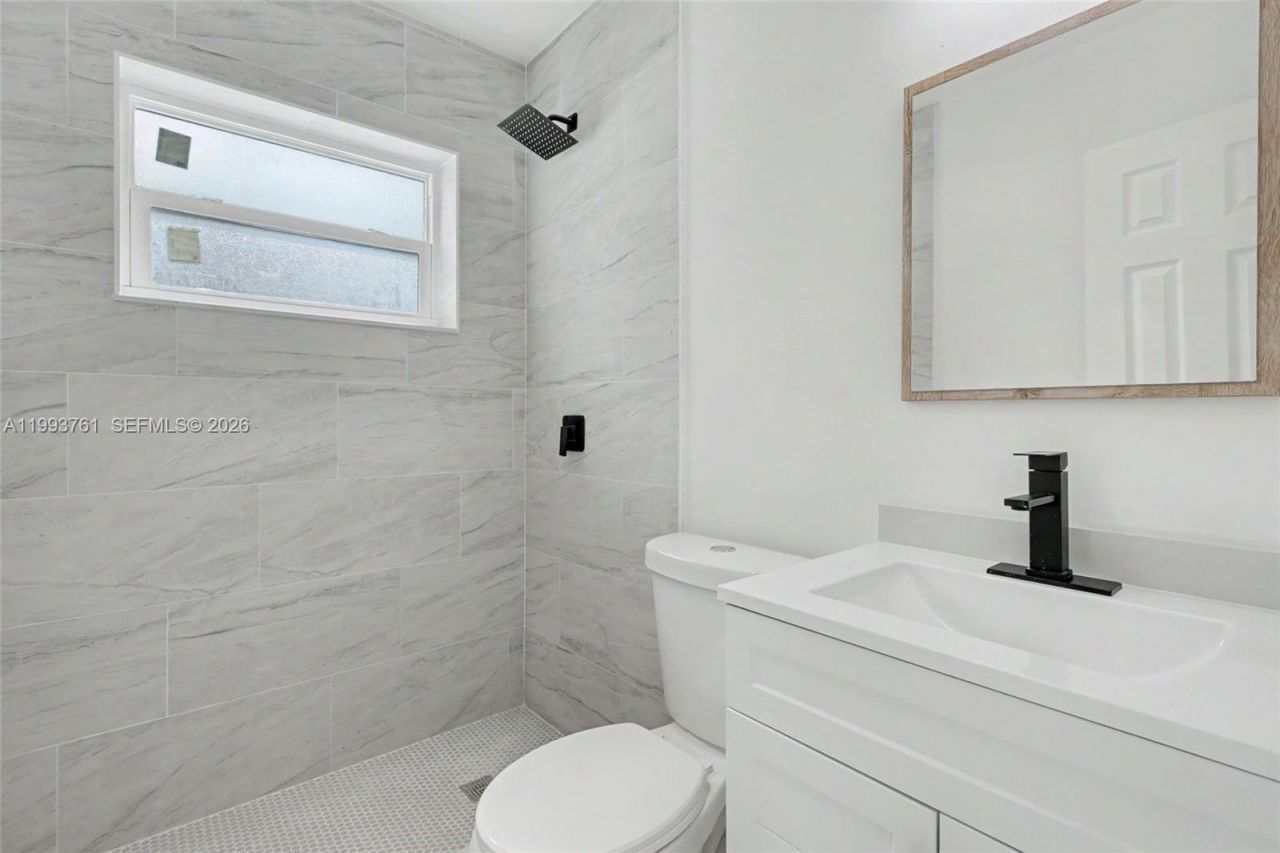 55 SW 13th St , Unit #2, Dania Beach, FL 33004 Photo