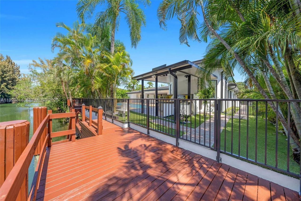 5120 Carillo St, Coral Gables, FL 33146 Photo