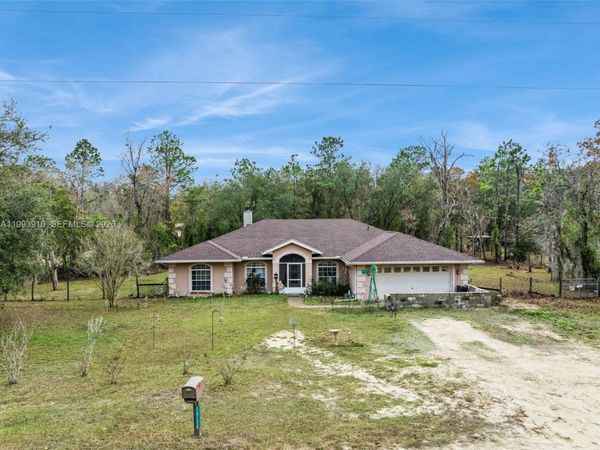14170 SE 4th St., Williston, FL 32696