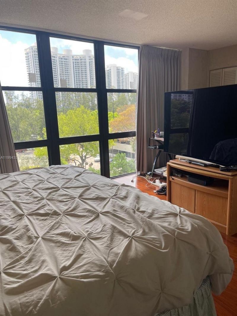 18181 NE 31st Ct , Unit 506, Aventura, FL 33160 Photo