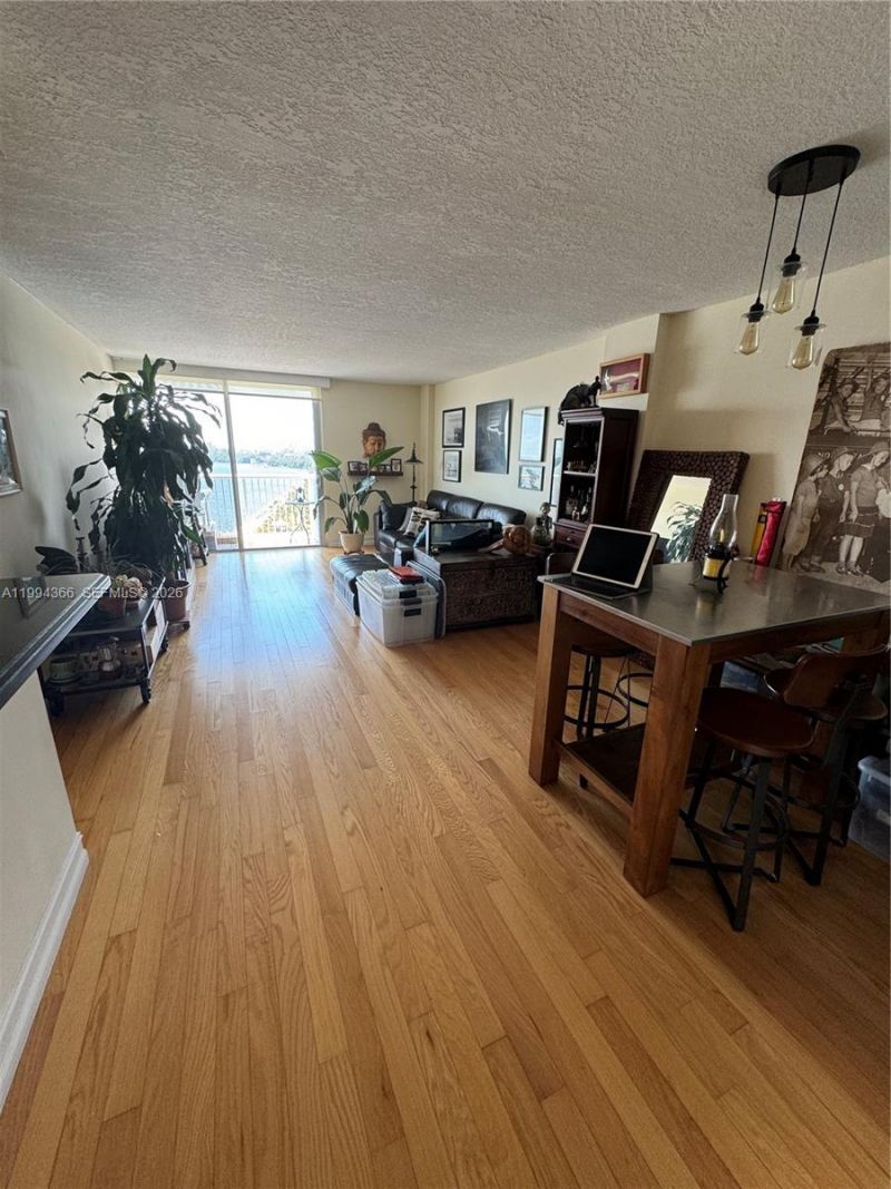 150 SE 25th Rd , Unit 11L, Miami, FL 33129 Photo