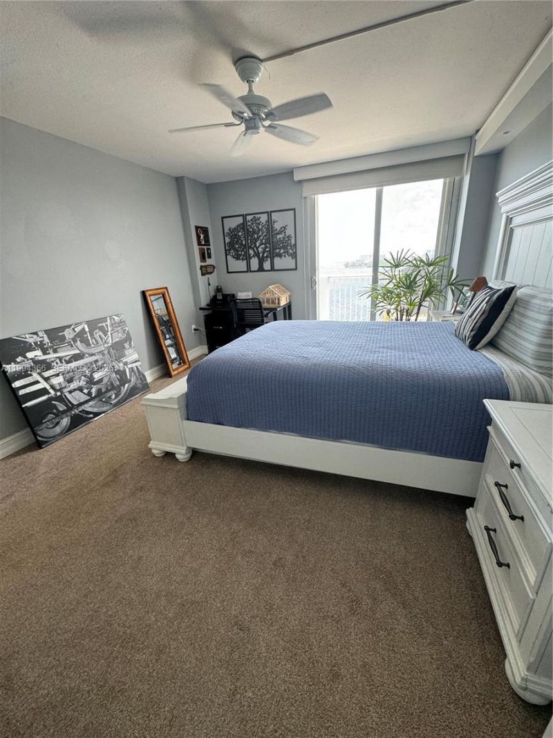 150 SE 25th Rd , Unit 11L, Miami, FL 33129 Photo