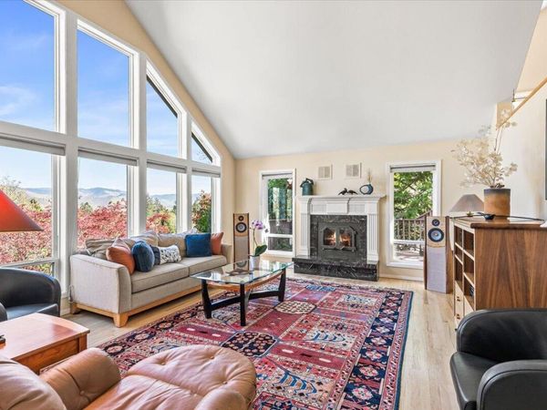 2014 Crestview Drive, Ashland, OR 97520