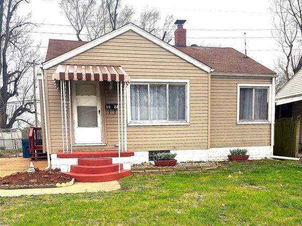 2592 E 27th Street , Granite City, IL 62040